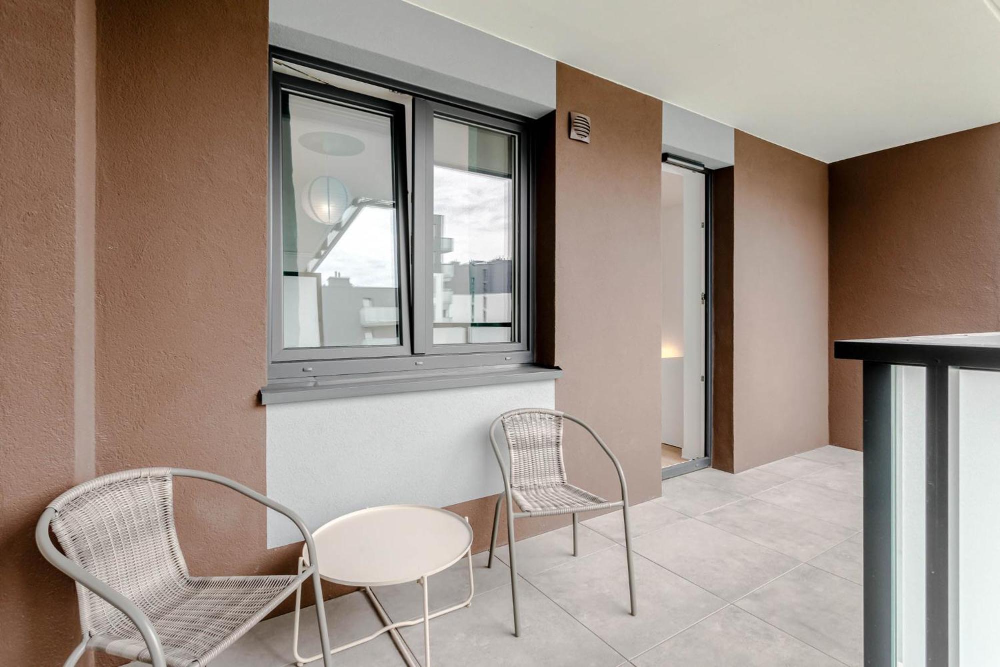 Enjoy! Ursus Apartment Warsaw Luaran gambar